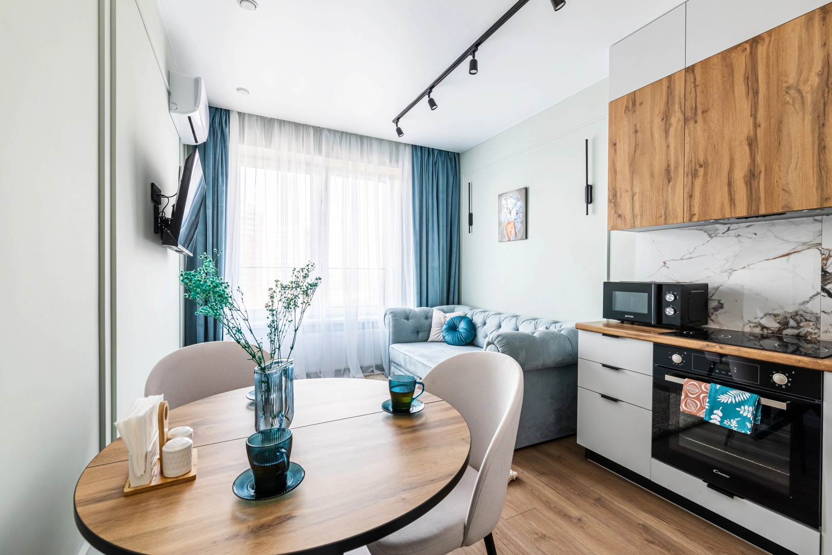 Квартира с красивым видом на город ЖК Уникум Новаторов 8а