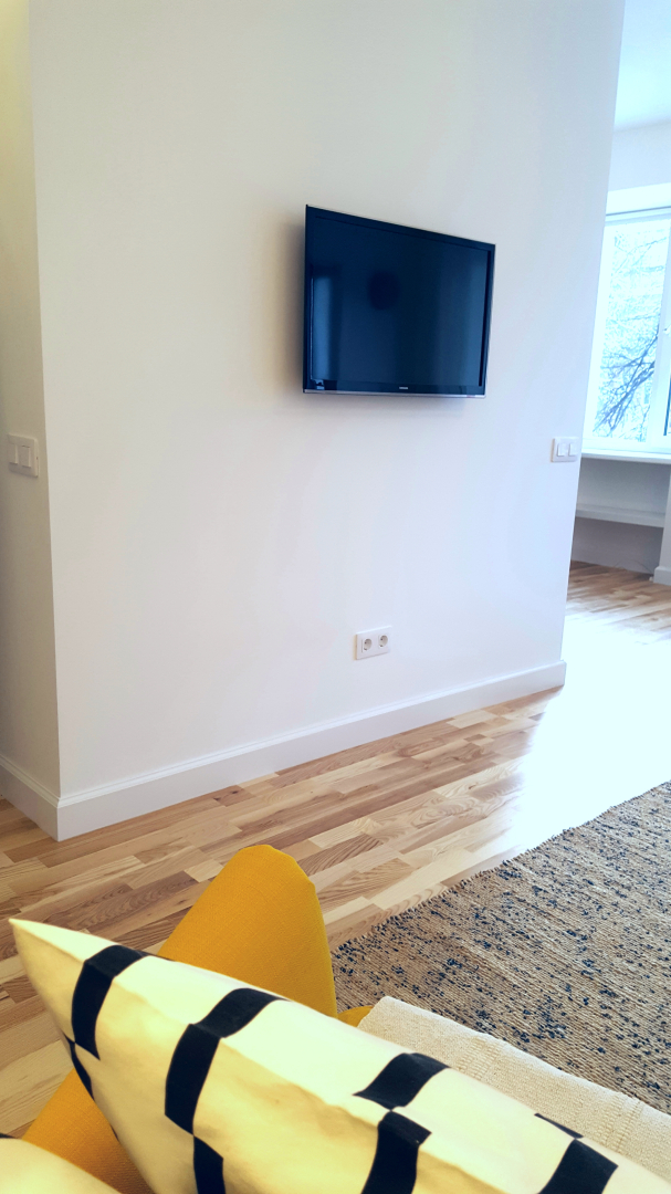 Квартира с прекрасными видами в центре Академгородка