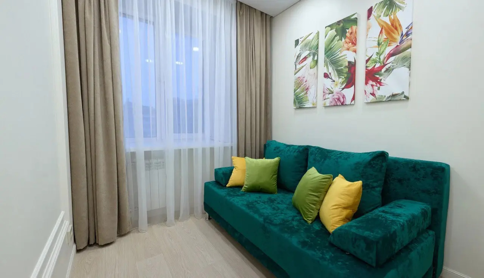 Апартаменты в центре с красивым видом из окна Рядом Метро и Кремль