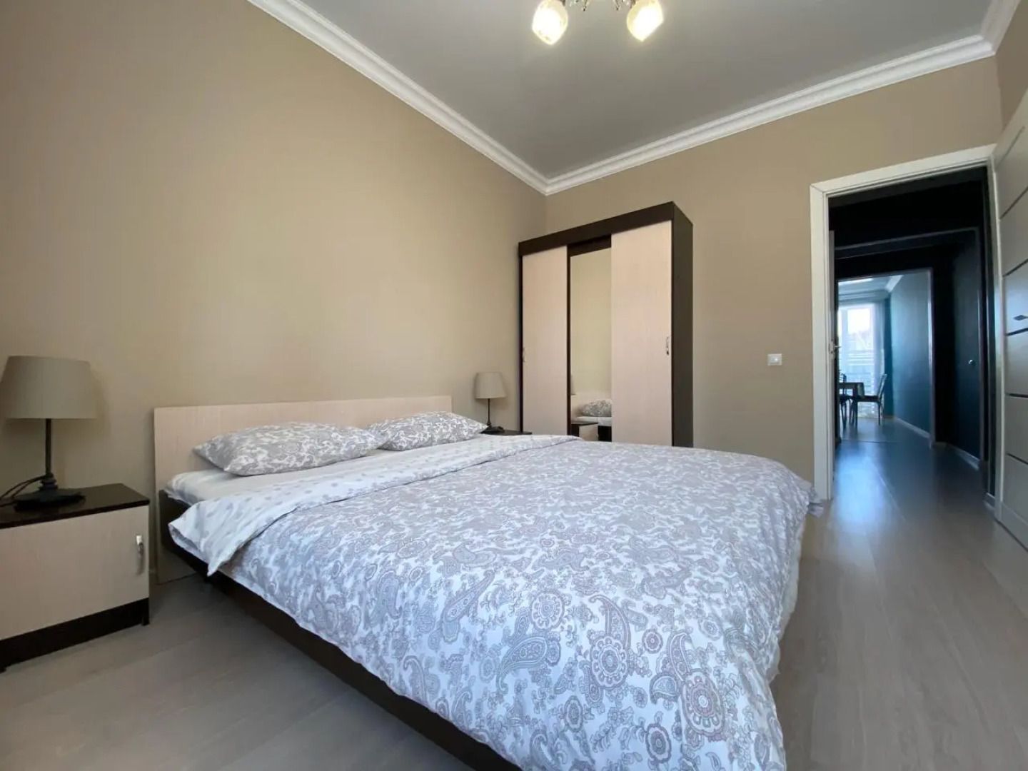 Апартаменты 2-ком квартира возле ТРЦ Вершина Plaza by Sutki26