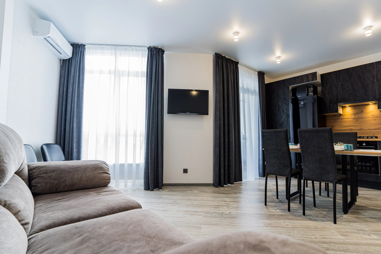 Апартаменты В Центре Новороссийска От LetoApart