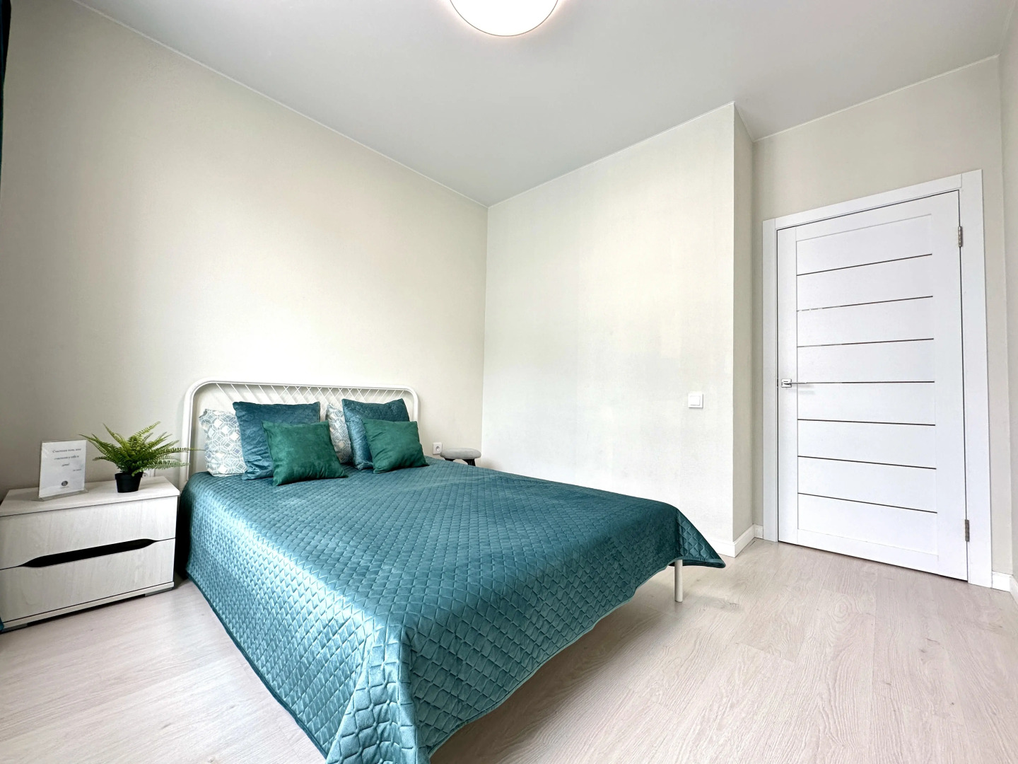 Апартаменты Люкс Аквамарин с дизайнерским ремонтом, для большой семьи