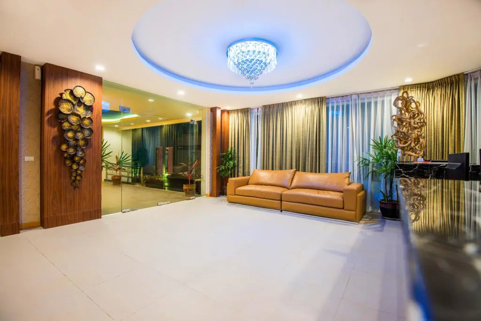 Отель Clarion Patong Beach