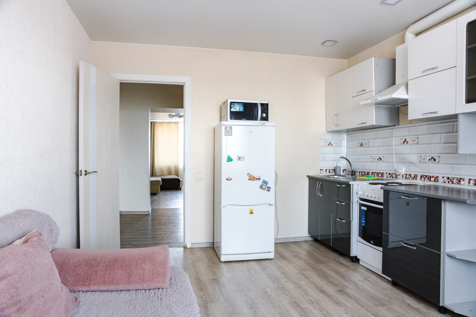 Квартира Октябрьская 221