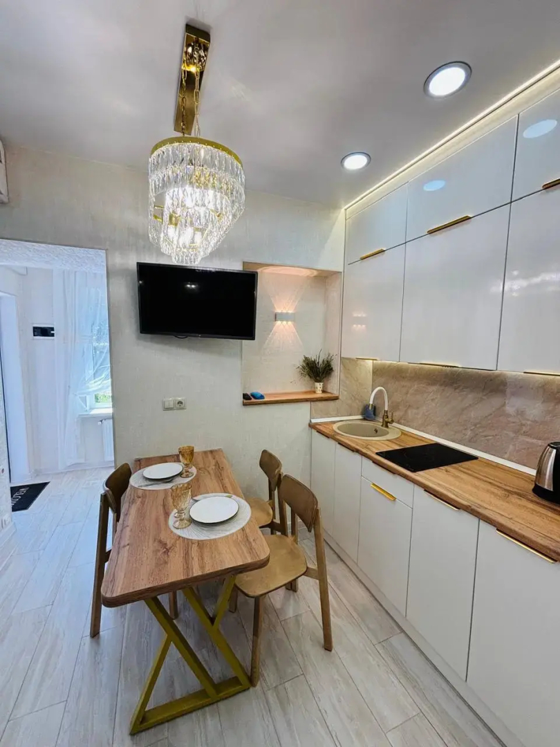 Квартира Стильная студия в центре курортной зоны рядом с Цветником