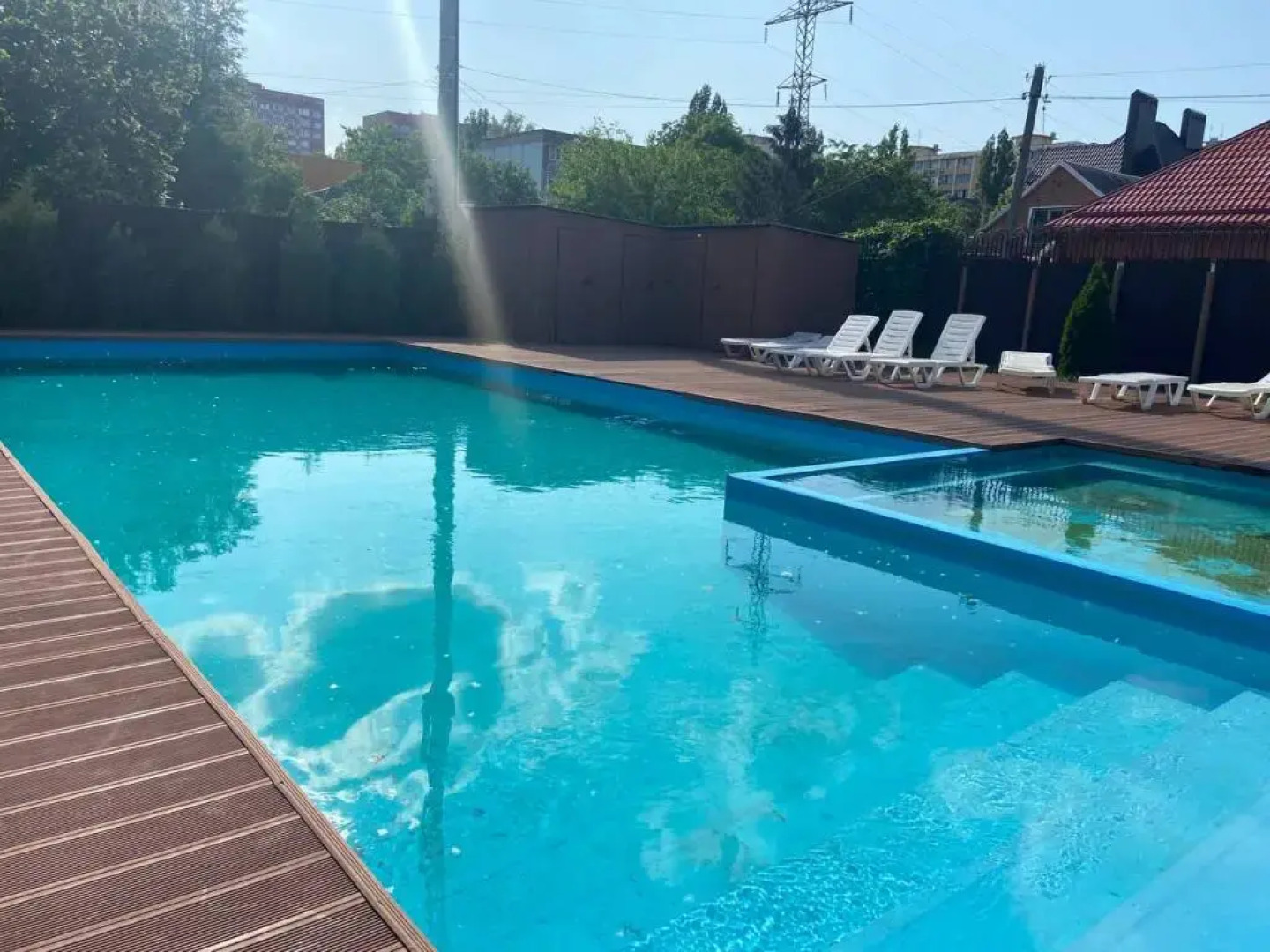 Апартаменты Эль Апарт на Содружества 66/110