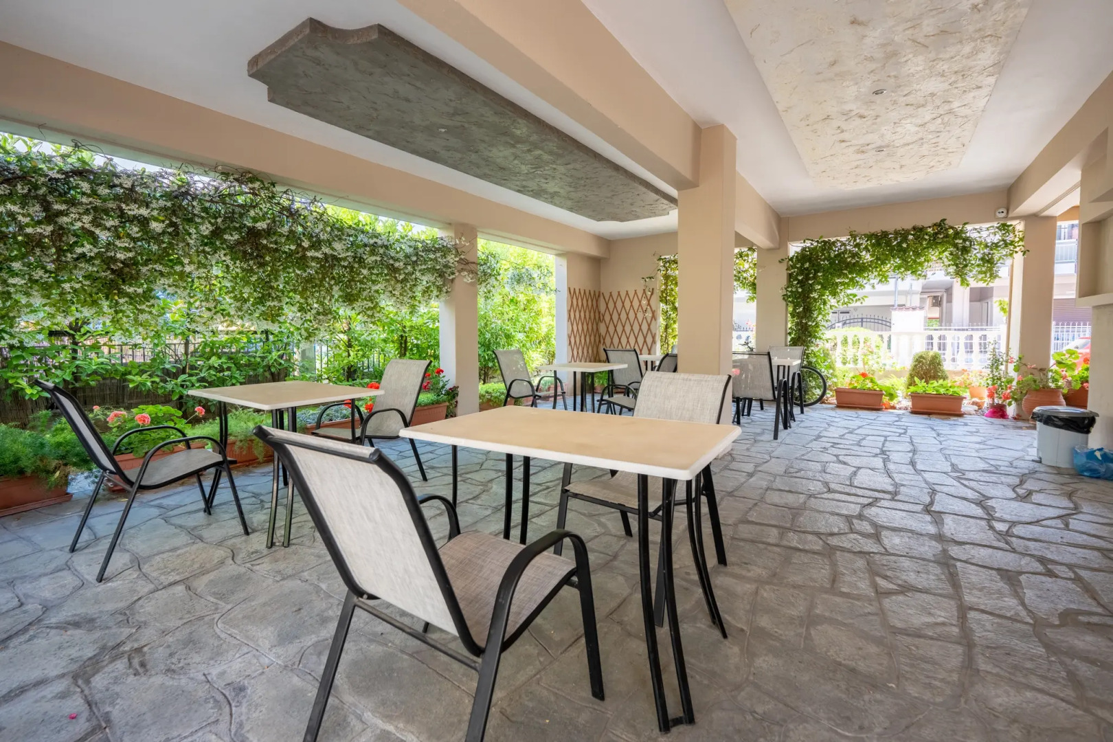 Апарт-Отель Milonas House Apartments