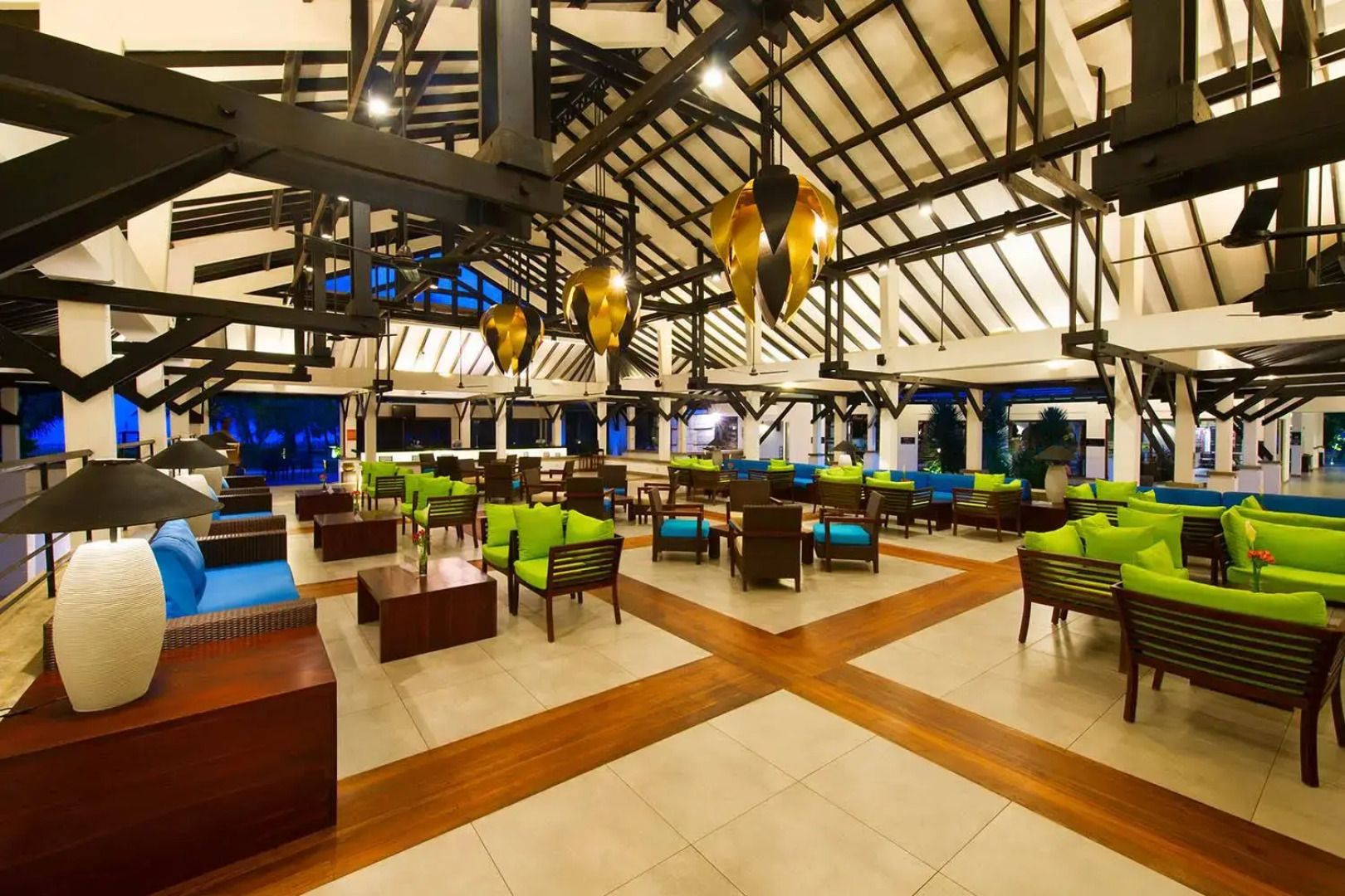 Отель Club Hotel Dolphin