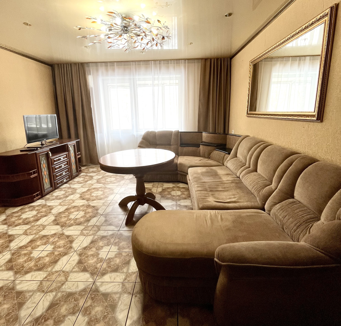 Квартира Трехкомнатная