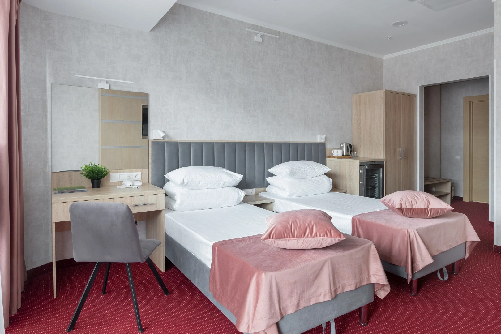 Отель People Stadium