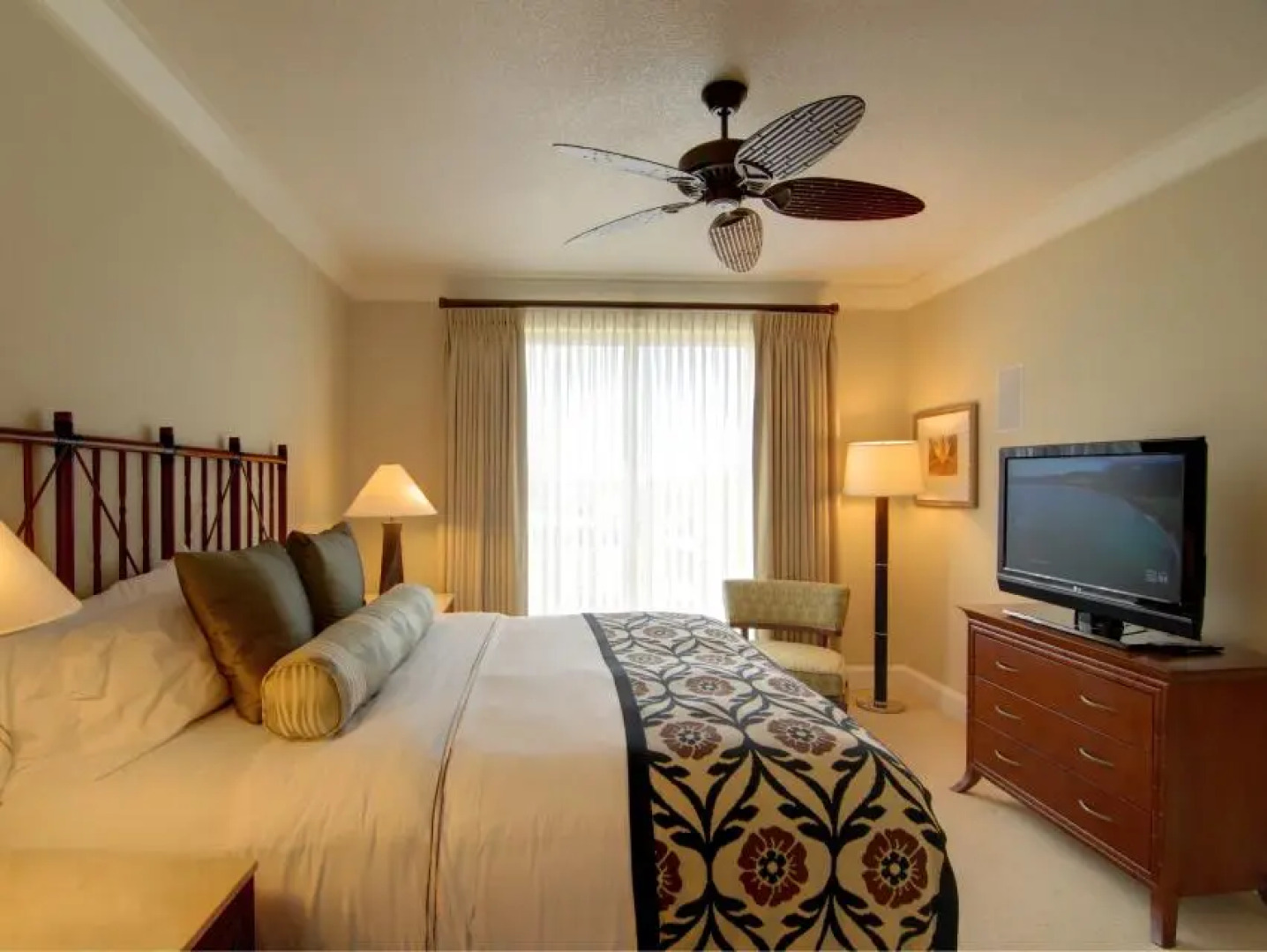 Апарт-Отель Views of Beach Pacific Ocean Lanai & Molokai