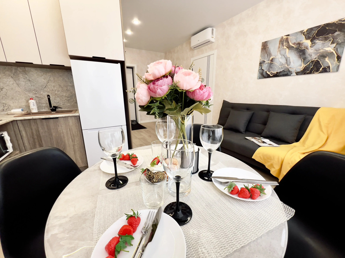 Апартаменты ВыДома в Центре Тюмени Рядом с Природой