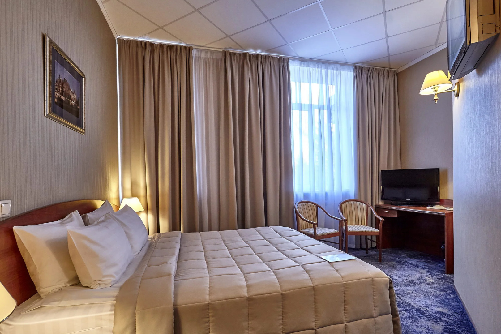 Отель Богемия на Вавилова