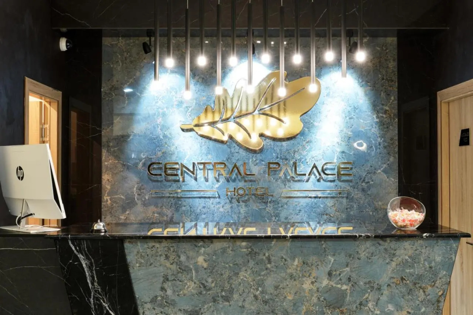 Отель Central Palace Hotel