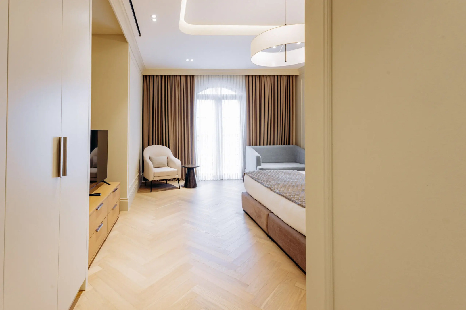 Апарт-отель Four Seasons