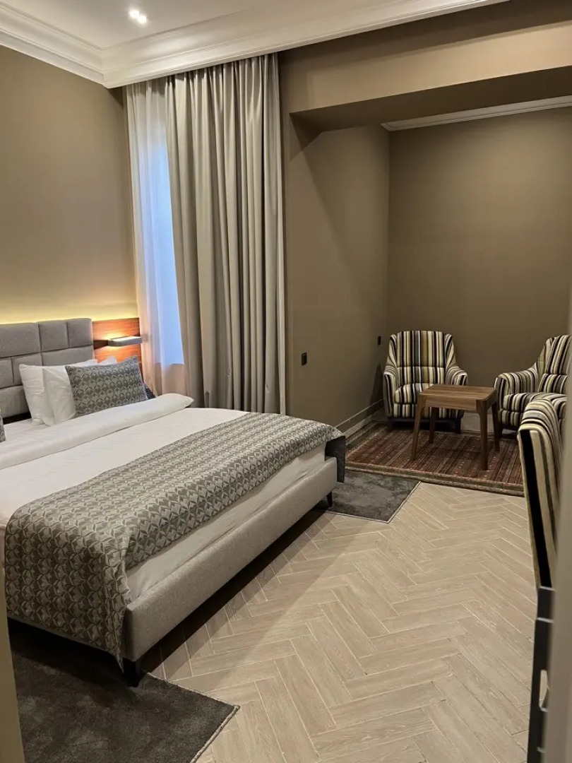 Отель Plaza Viktoria