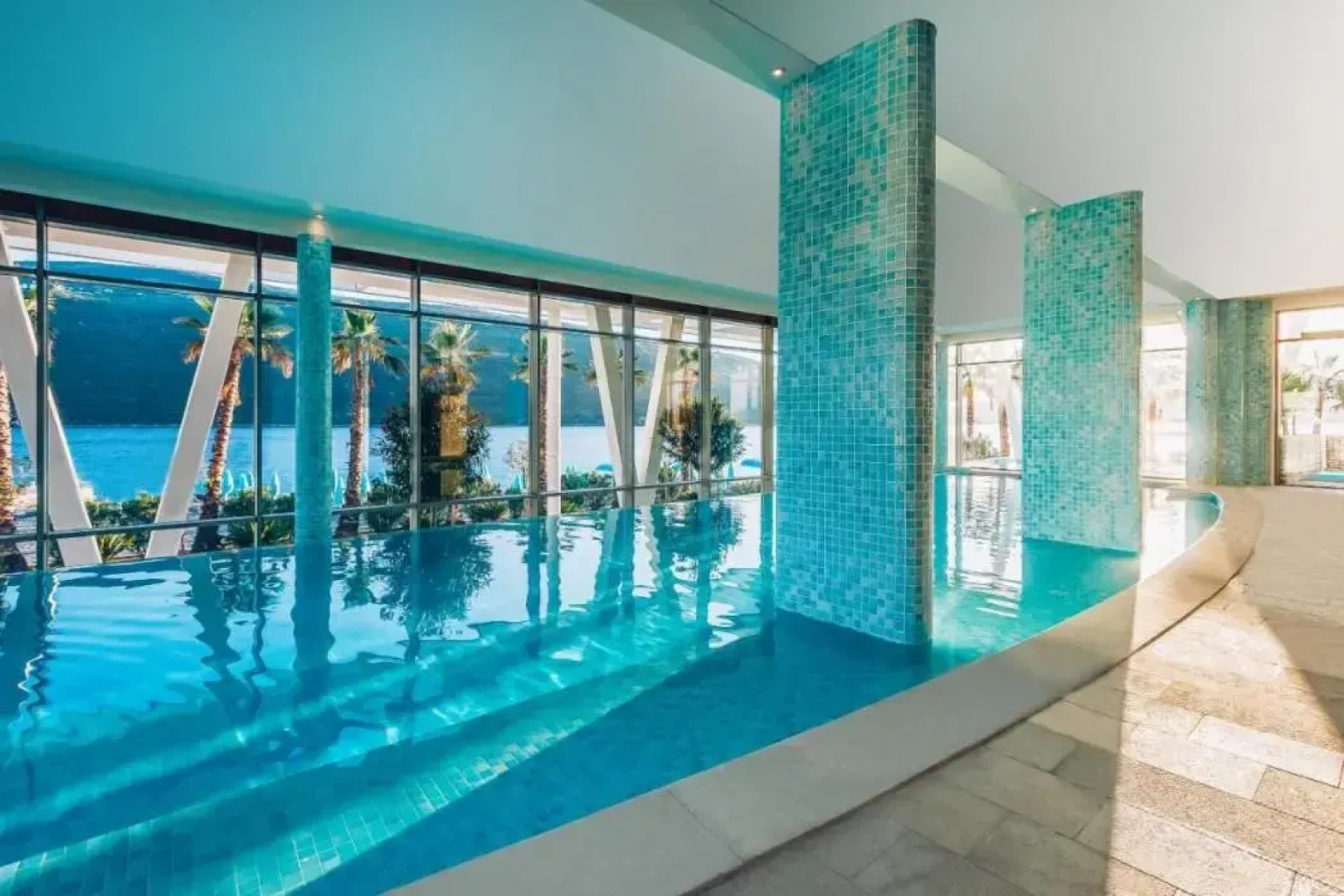 Отель Carine Kumbor Superior