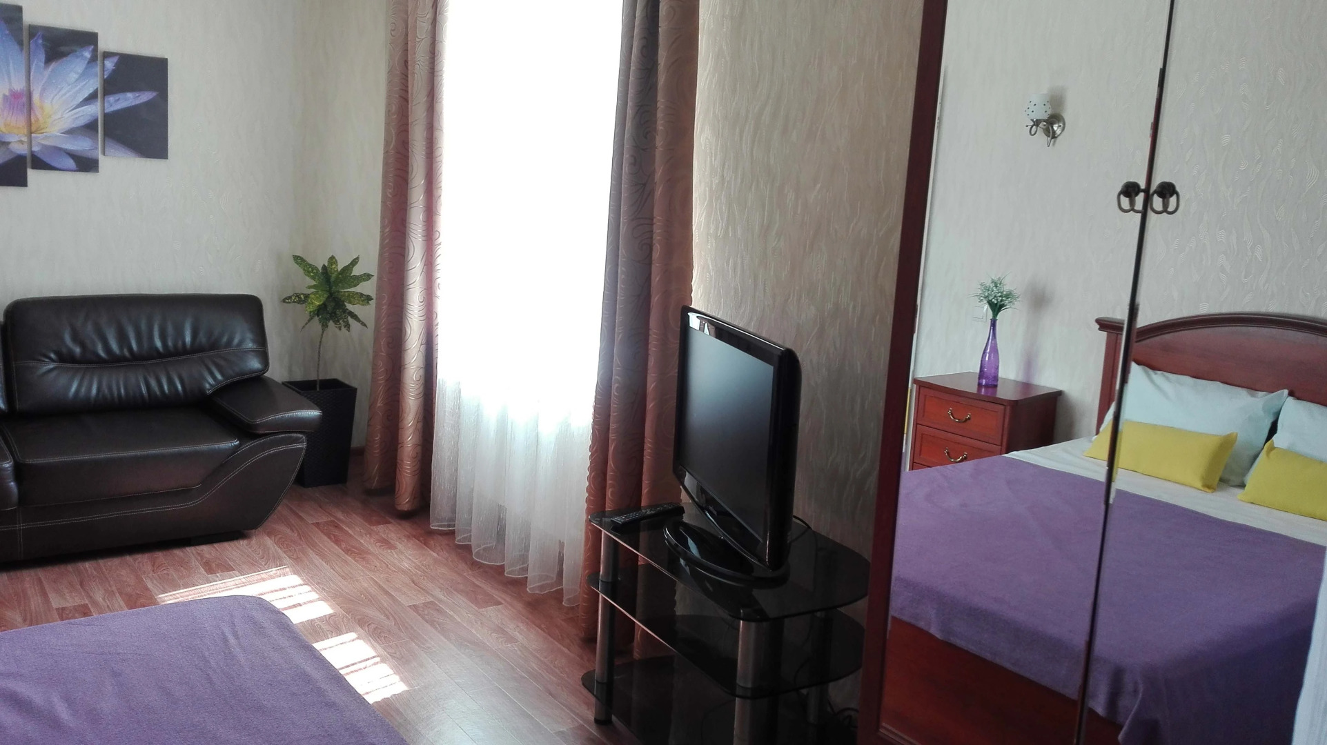 Квартира двухкомнатная на Маркова 8/2 с видом на залив