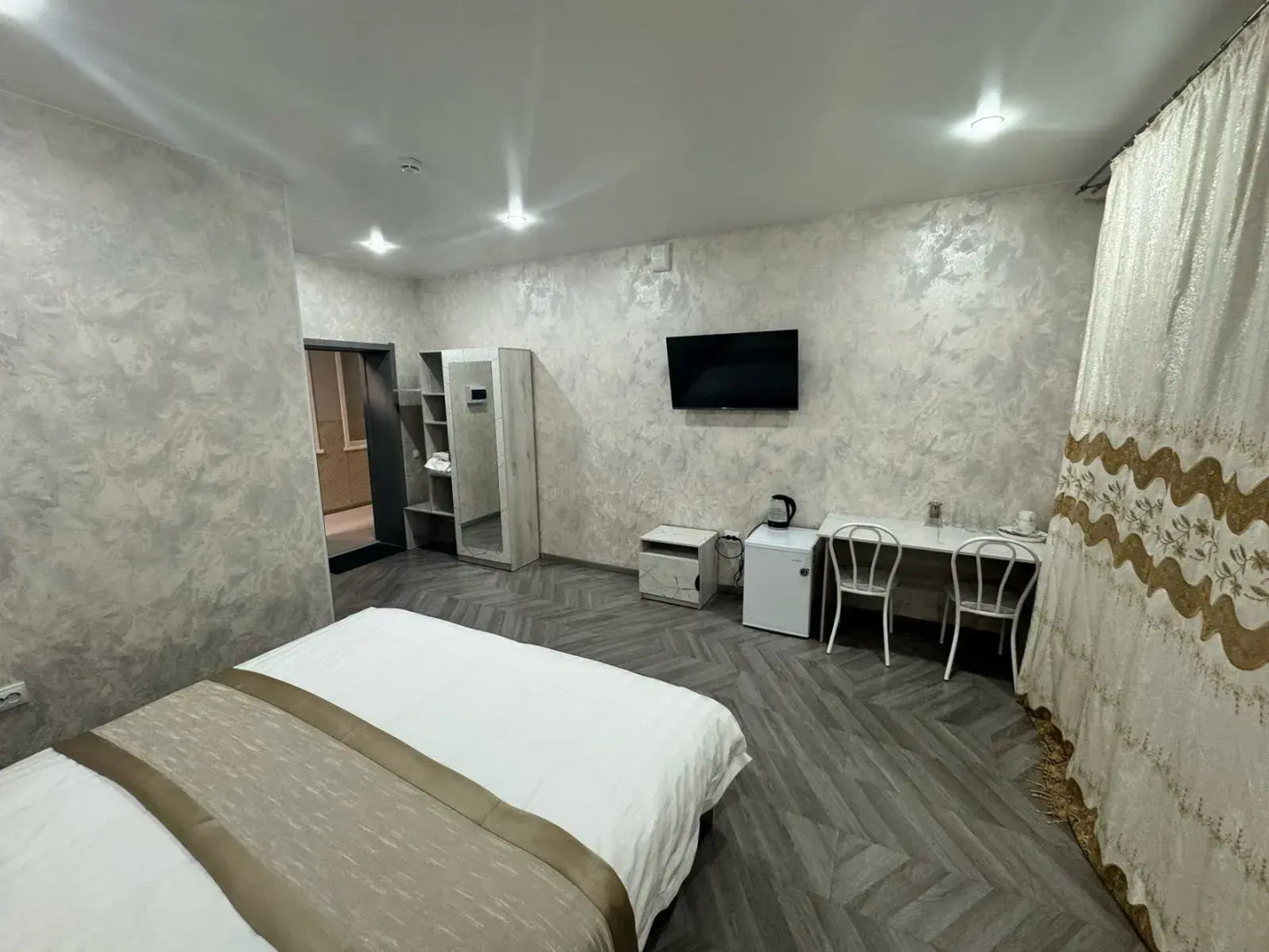 Отель Арарат