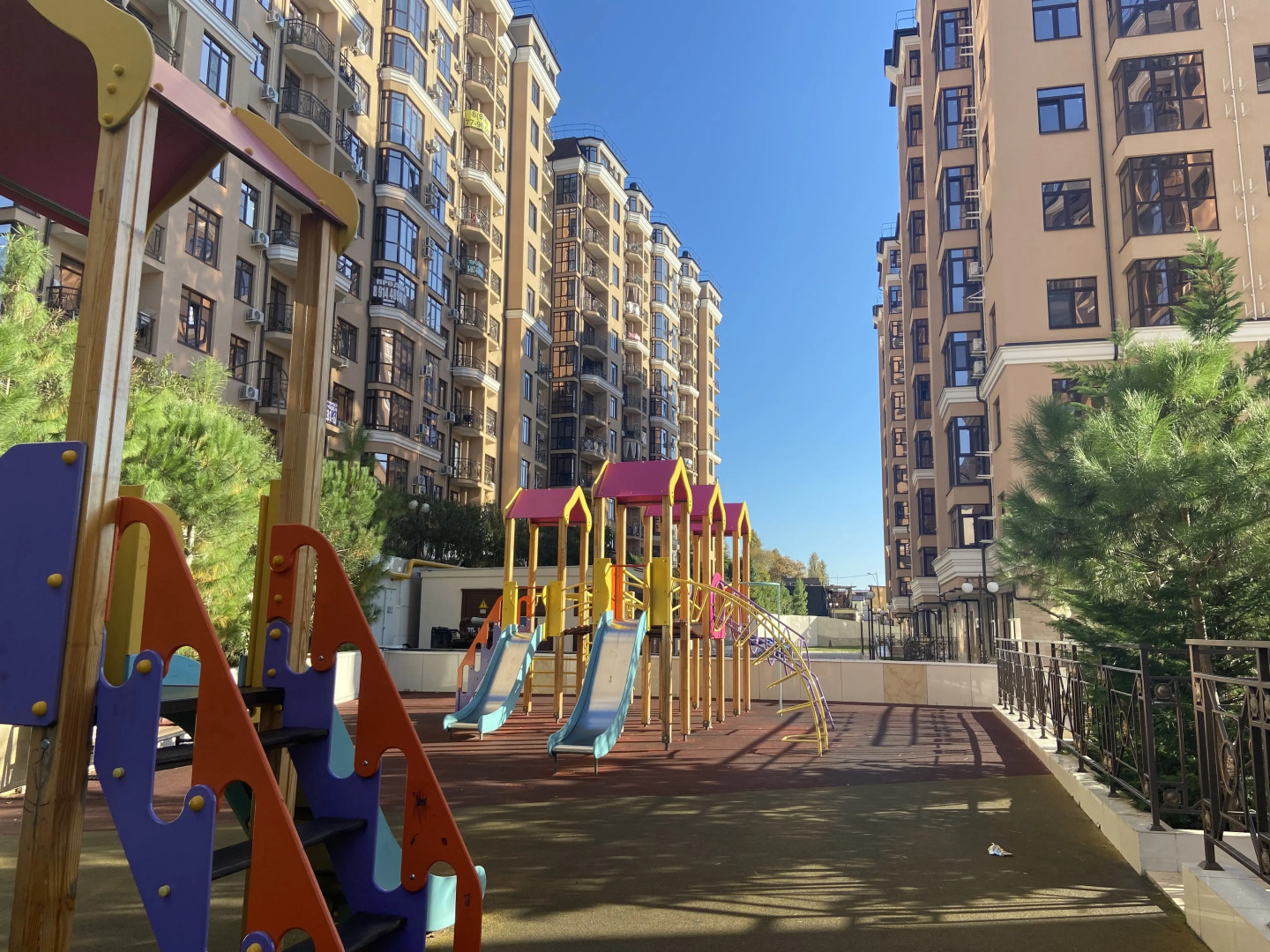 Апартаменты SochiHome Новая Заря