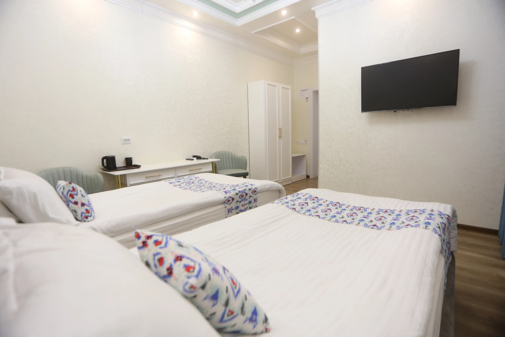 Отель Bibihojar