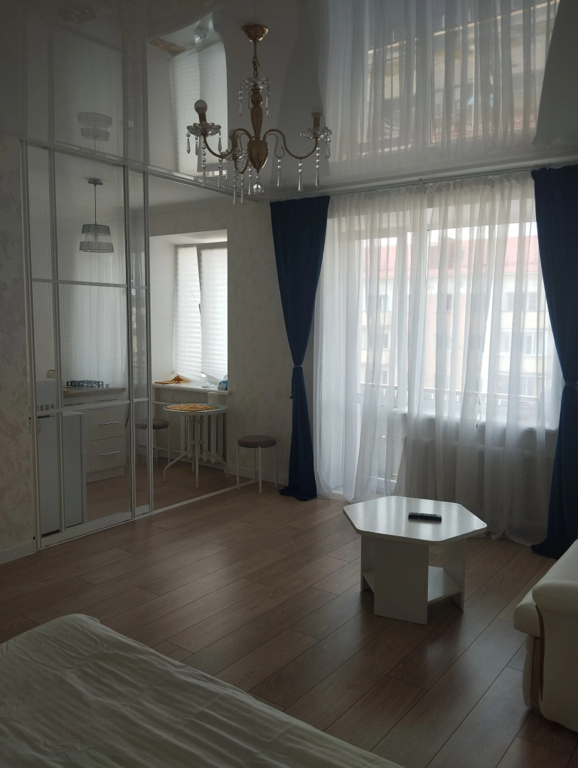 Квартира У главной площади Победы