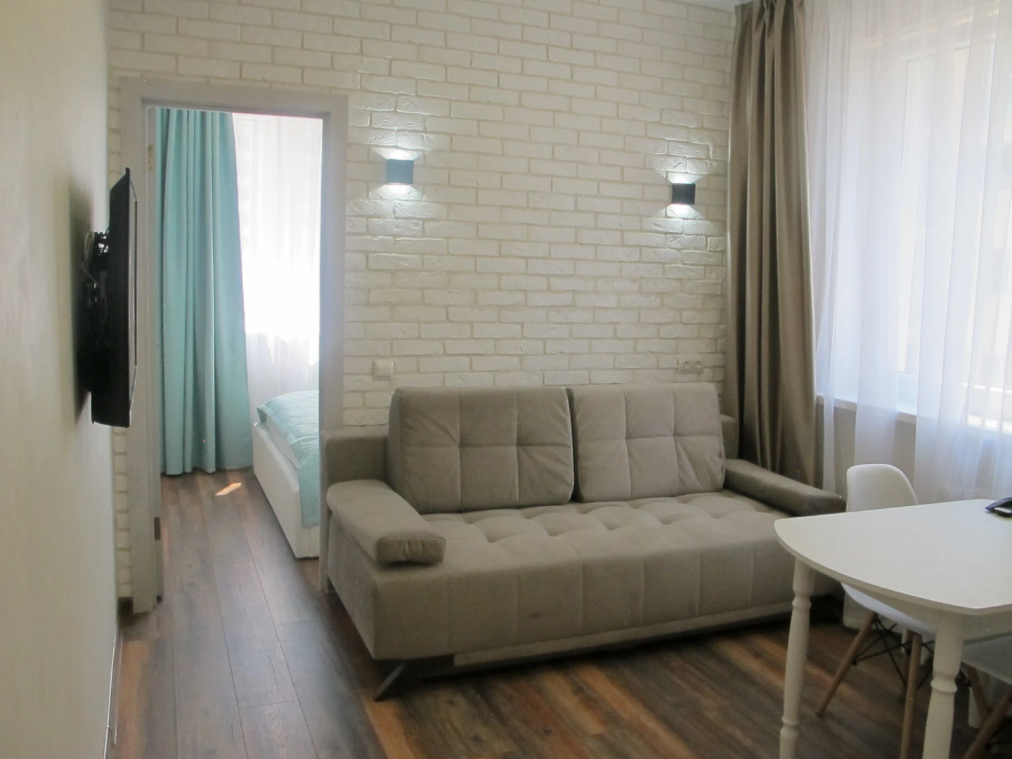 Апартаменты на Воскресенской 14/1