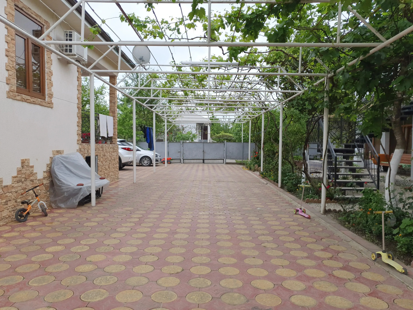 Guest house Meka