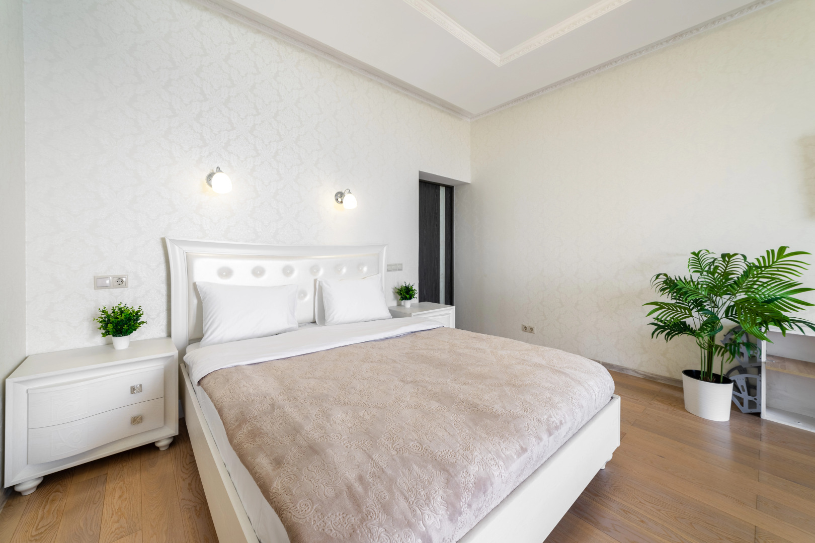 Квартира с двумя террасами и бассейном