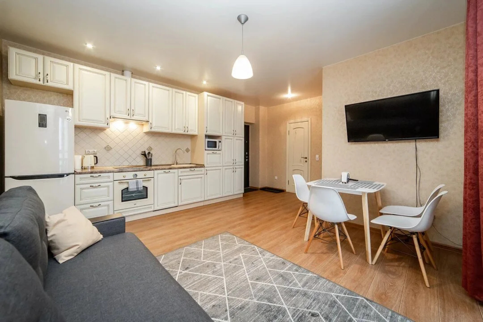 Апартаменты возле Национальной Библиотеки и ТРЦ Dana Mall на Туровского 26