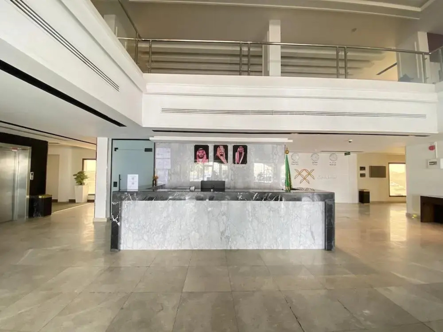 Отель Triple Tree