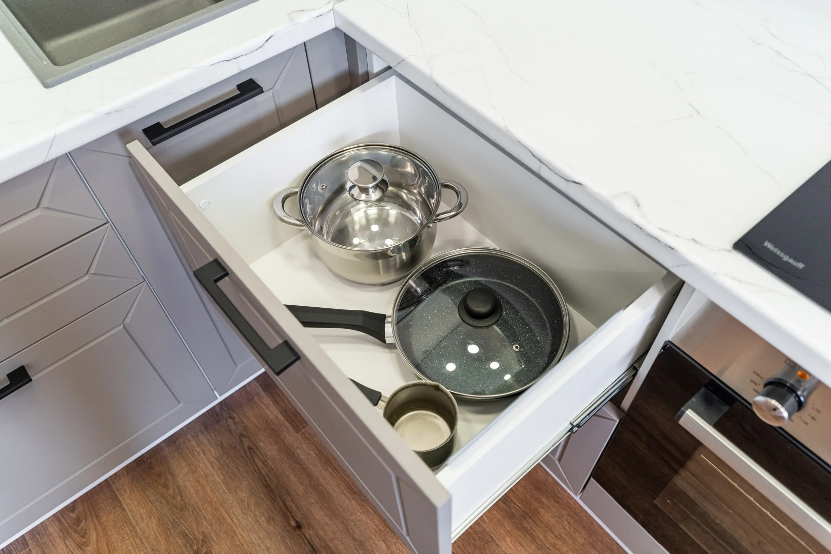 Апартаменты с Лоджией и Видом на Город и Море от LetoApart