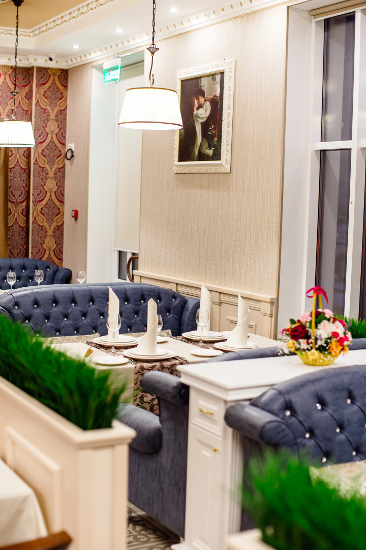 Отель Версаль