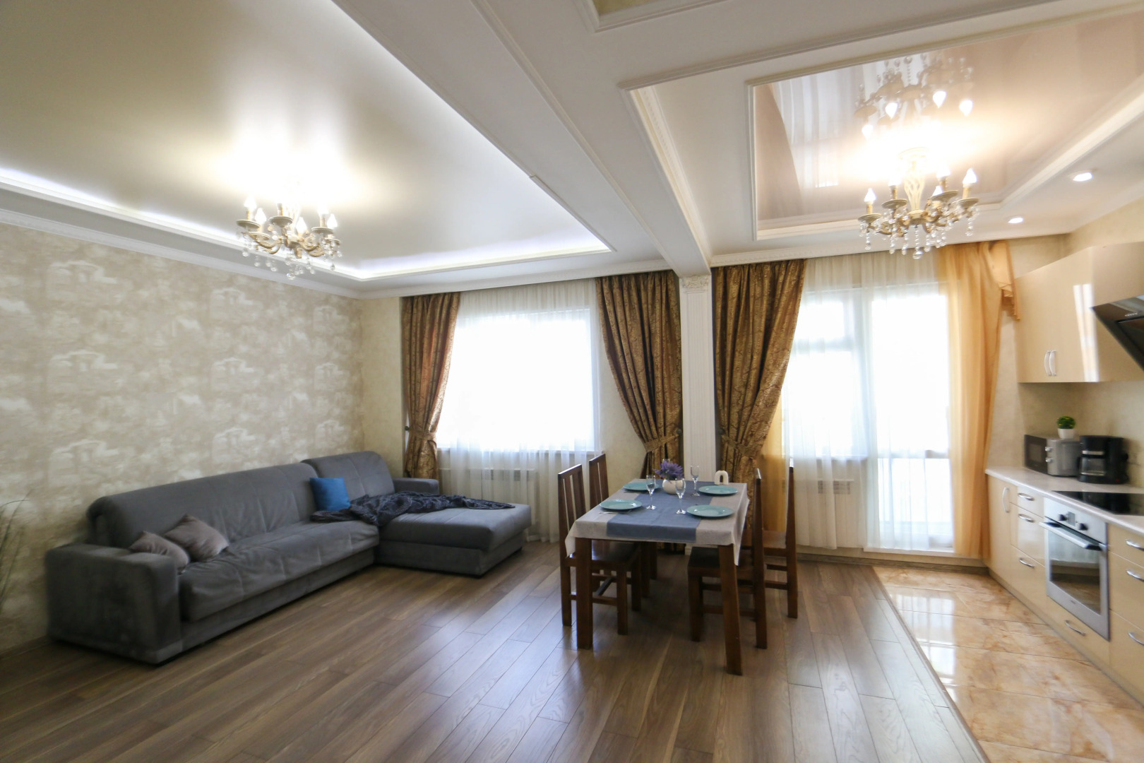 Апартаменты Unique Apart Жасмин  с детской кроваткой на 2 Заречной 7а