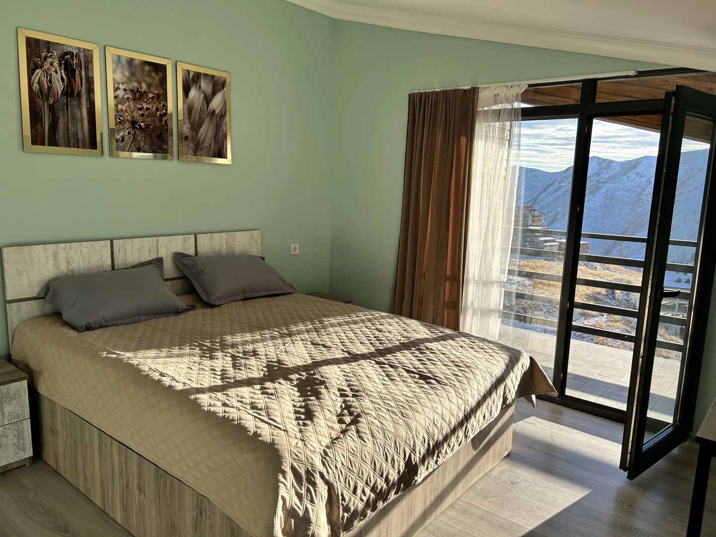 Отель Dandelion Gudauri