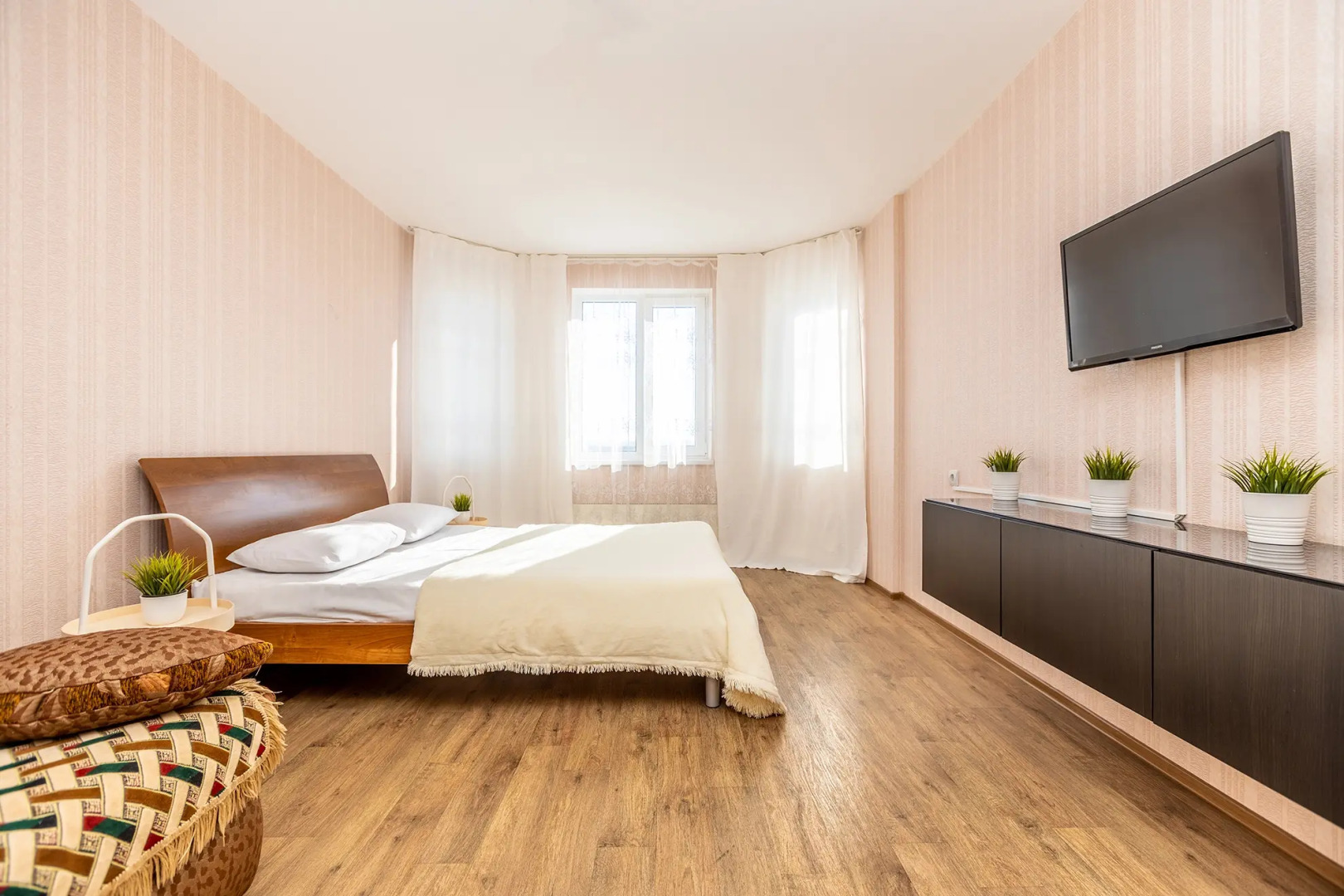 Апартаменты HomeHotel Карла Маркса 49