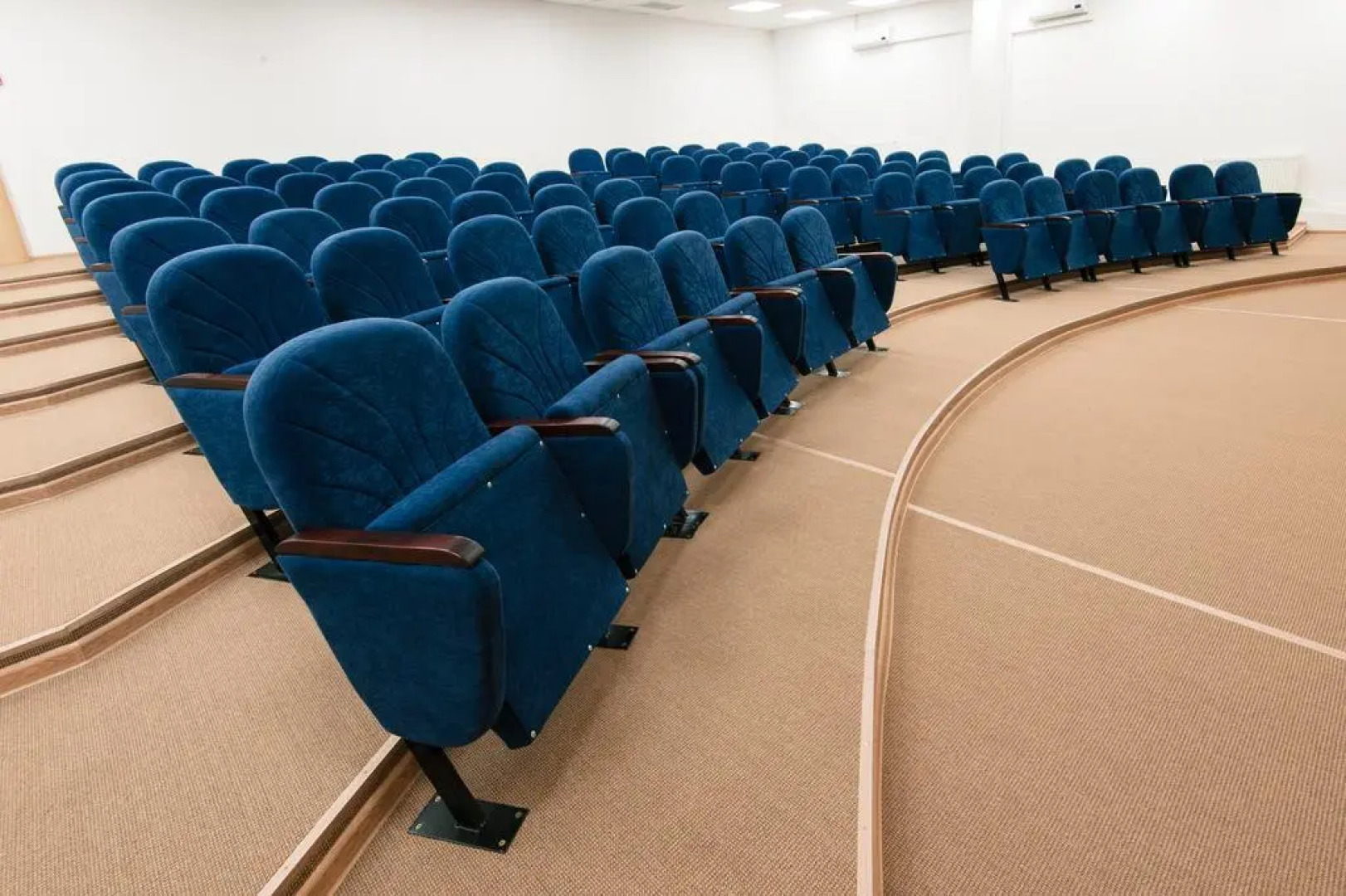 Отель Лада-Резорт