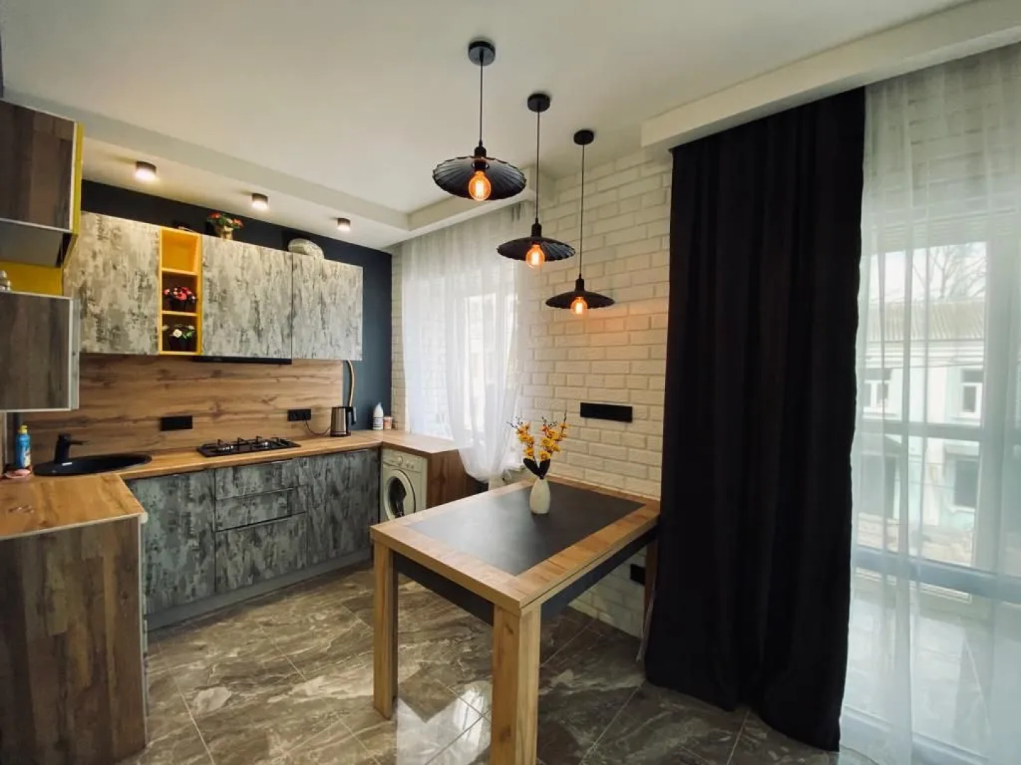 Апартаменты Современные на улице Коммунаров