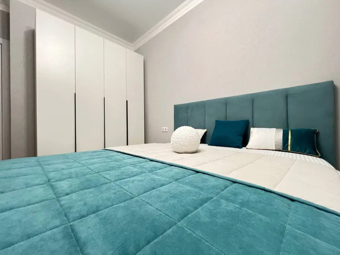 Квартира на улице Бориса Слюсара 23с2