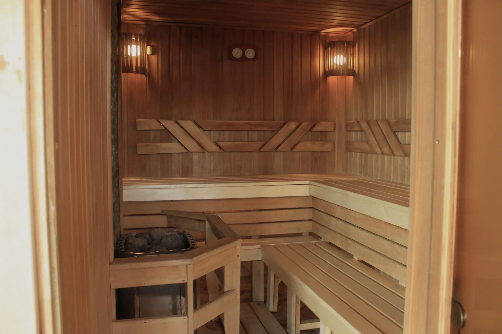 Отель Крылья