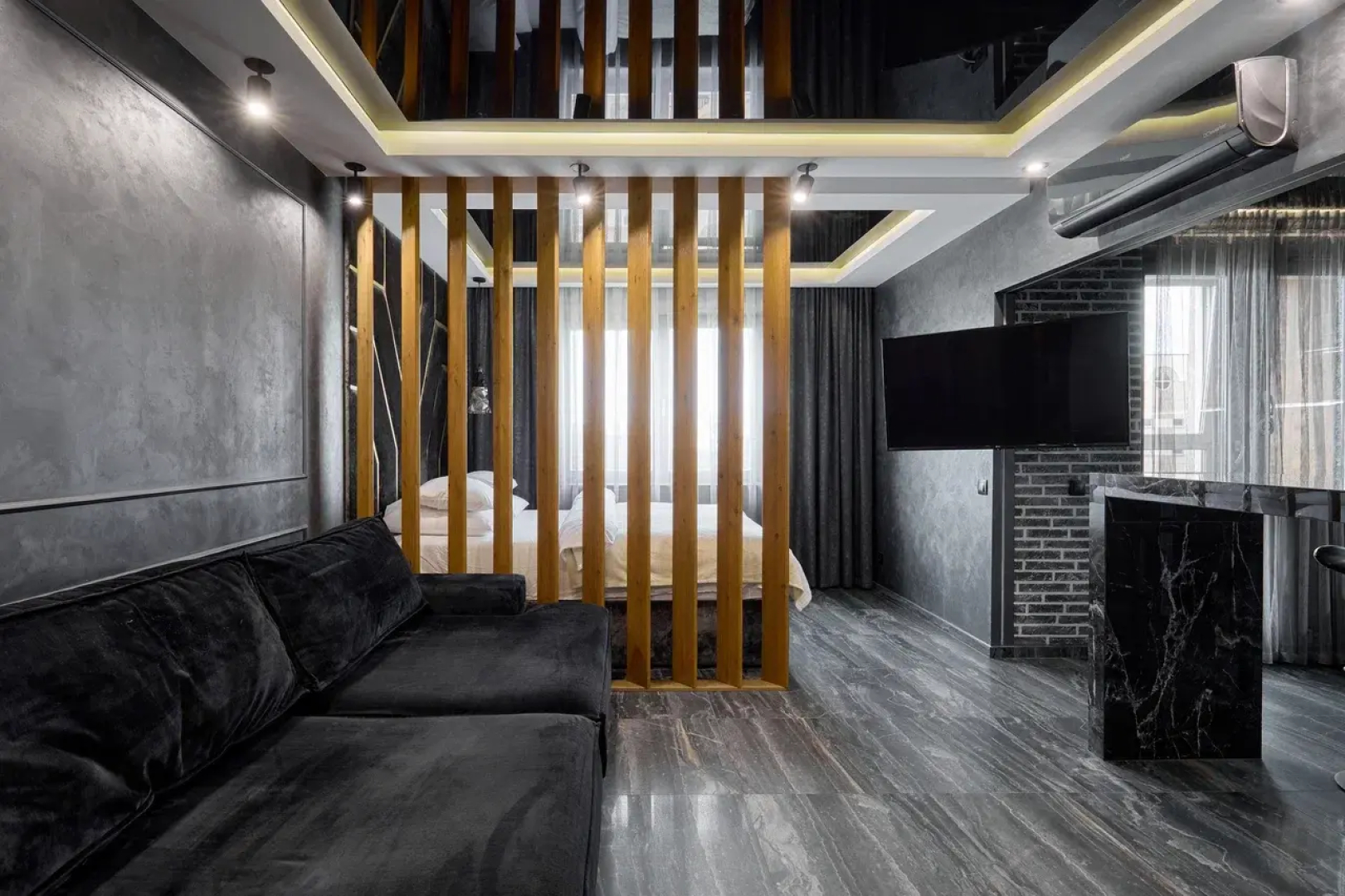 Апартаменты Reverie Black Space