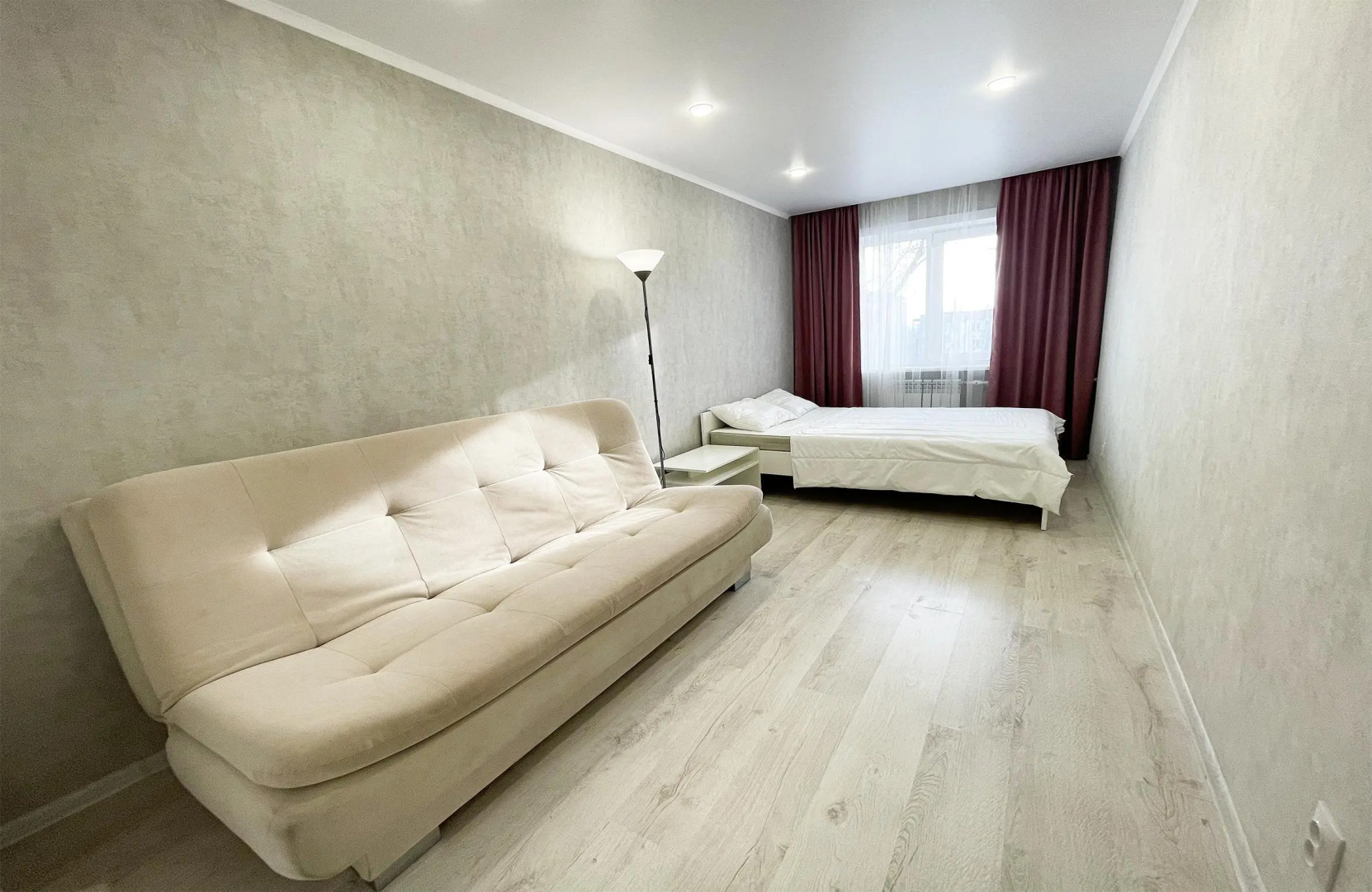 Апартаменты Добрые сутки на Мерлина 23-64