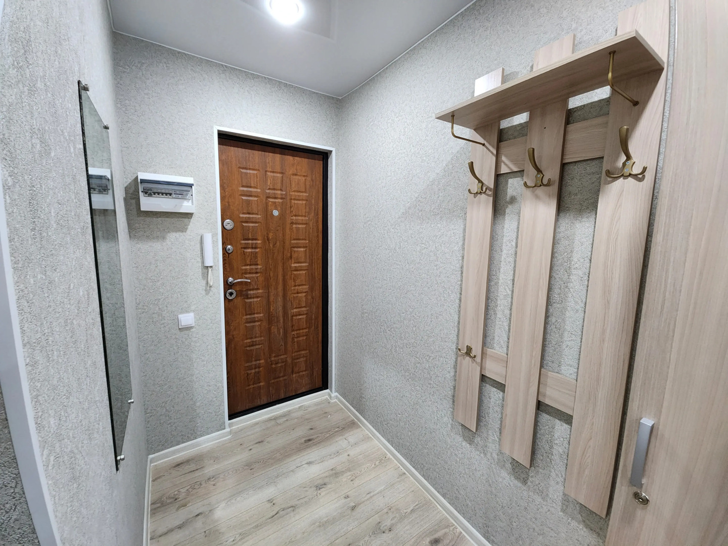 Квартира двухкомнатная в центре Великого Новгорода