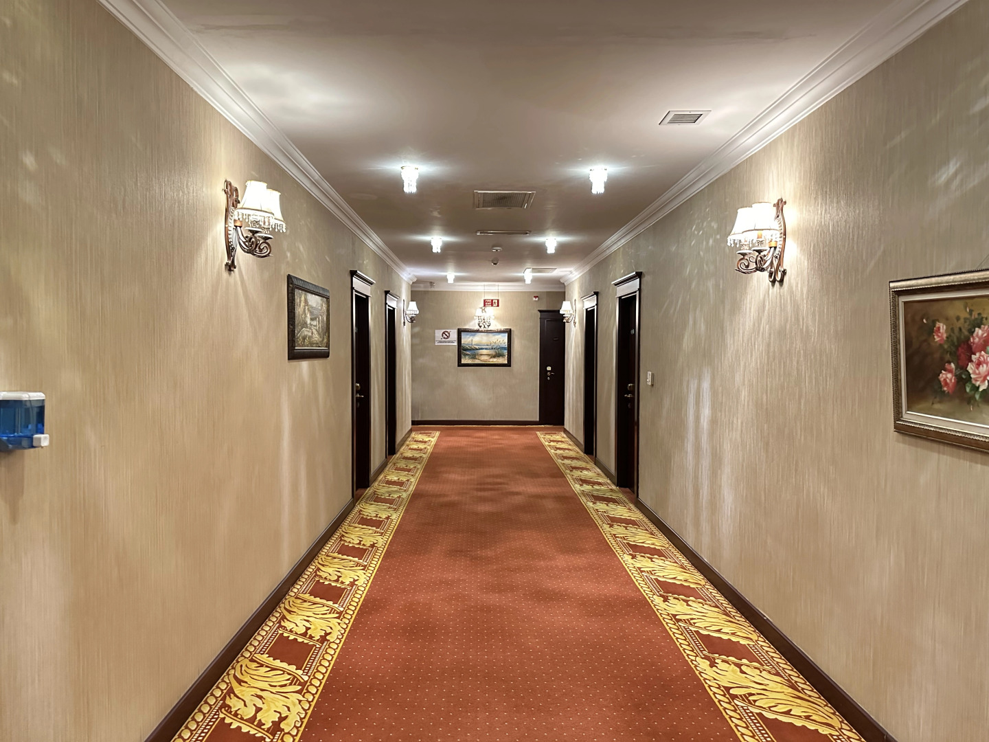 Отель Модерн