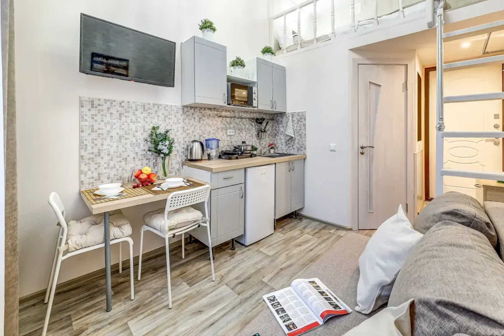 Апартаменты Евростудия 4 на Нарвской (НАР4)