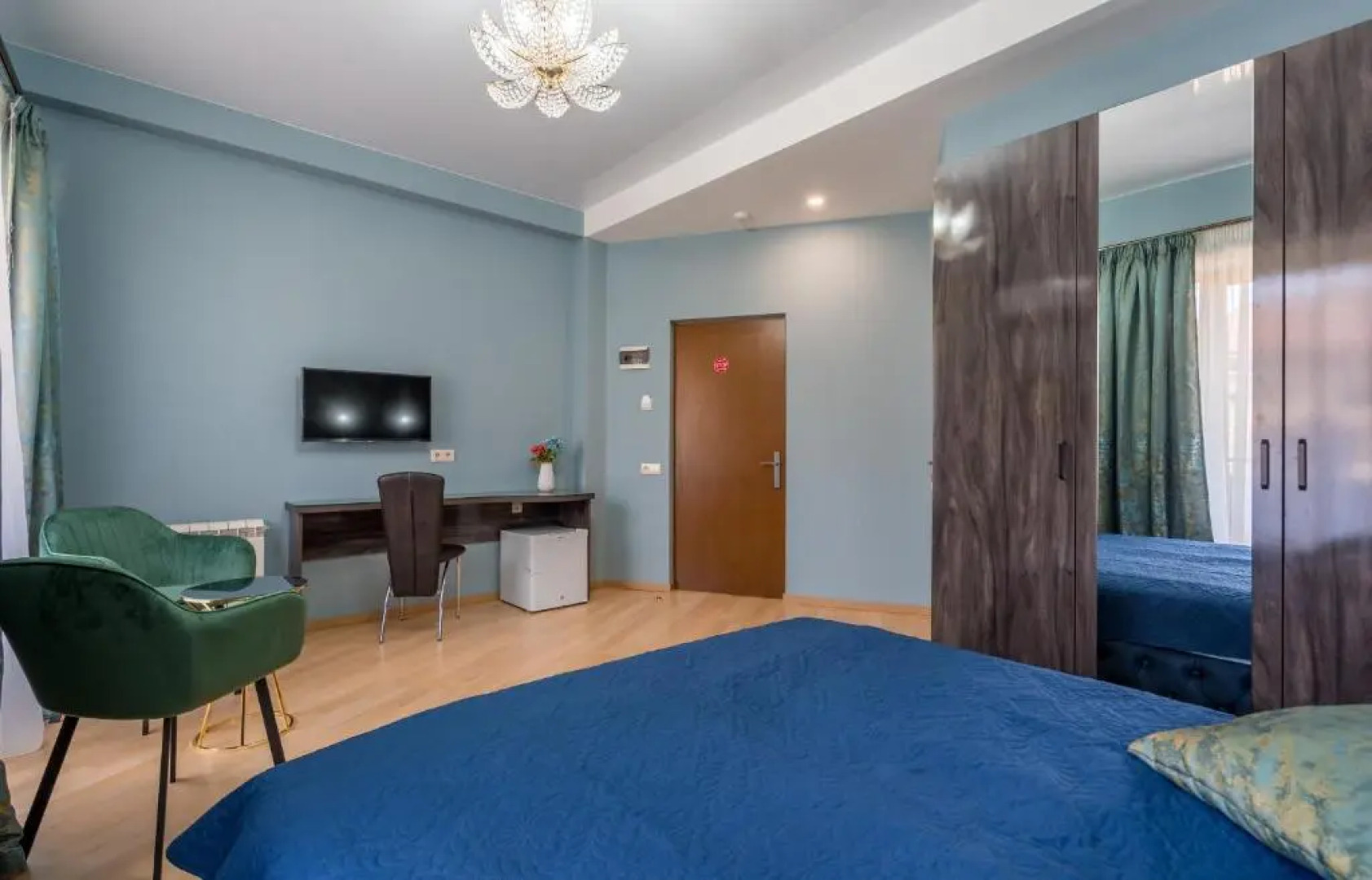 Отель Constant Tbilisi