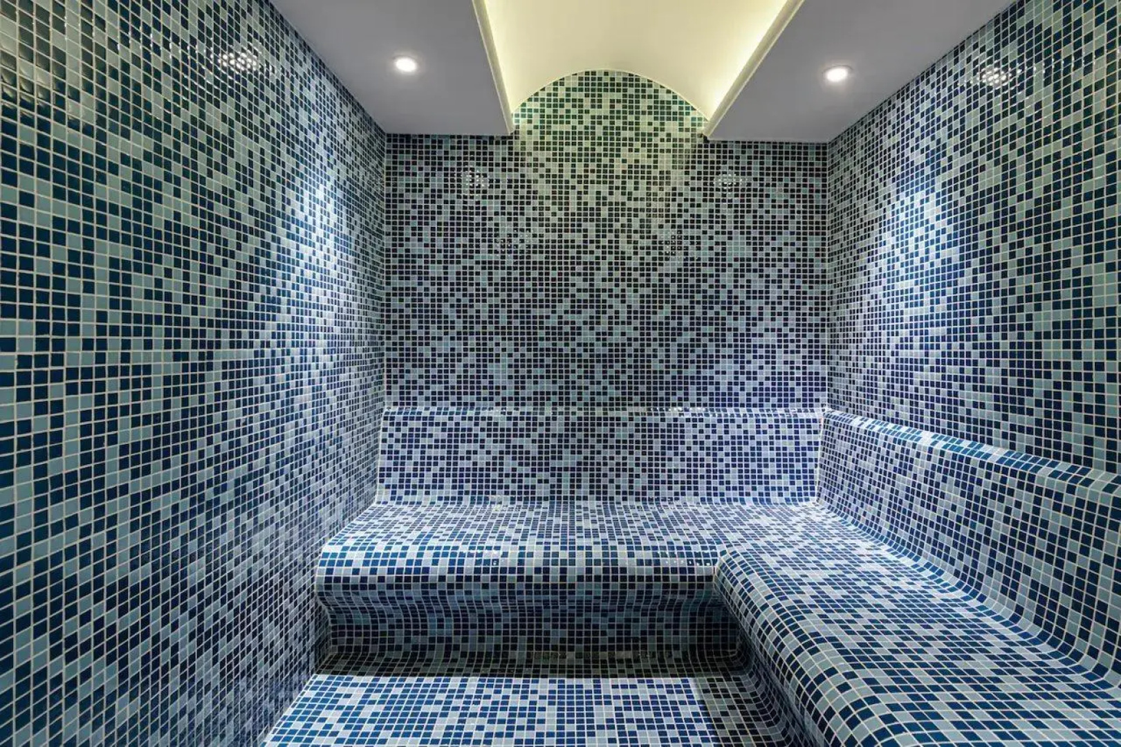 Отель Gleam Collection Hotel