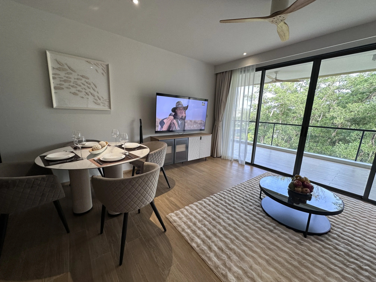 Апартаменты 2-комнатные с бассейном у пляжа Bang Tao LBS-1508