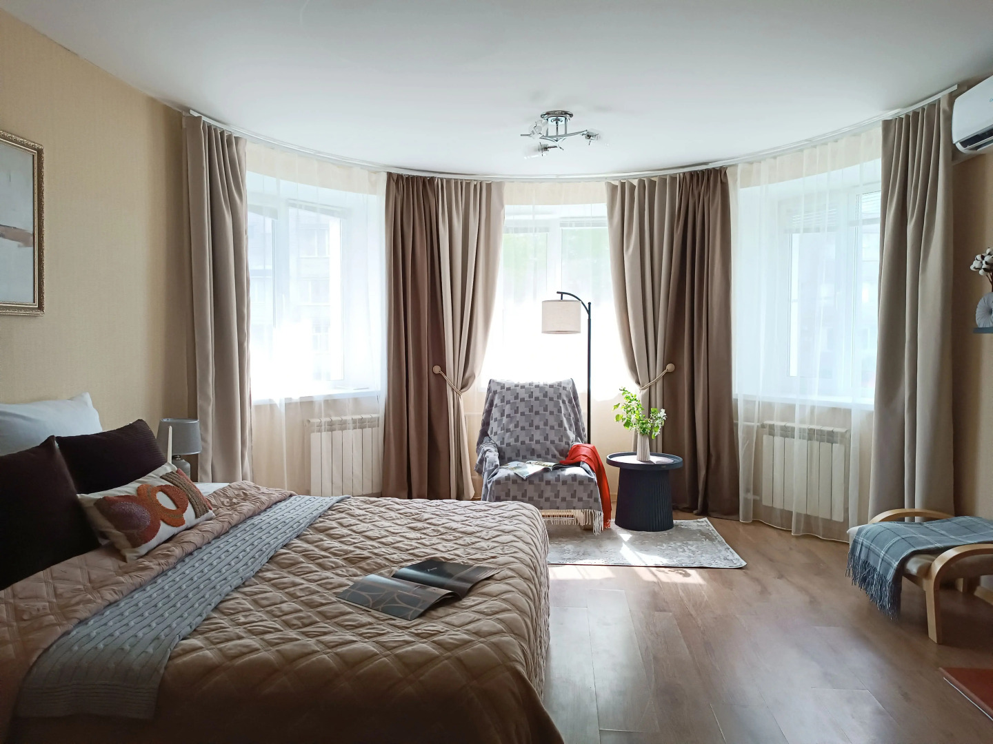 Апартаменты на Лакина 64