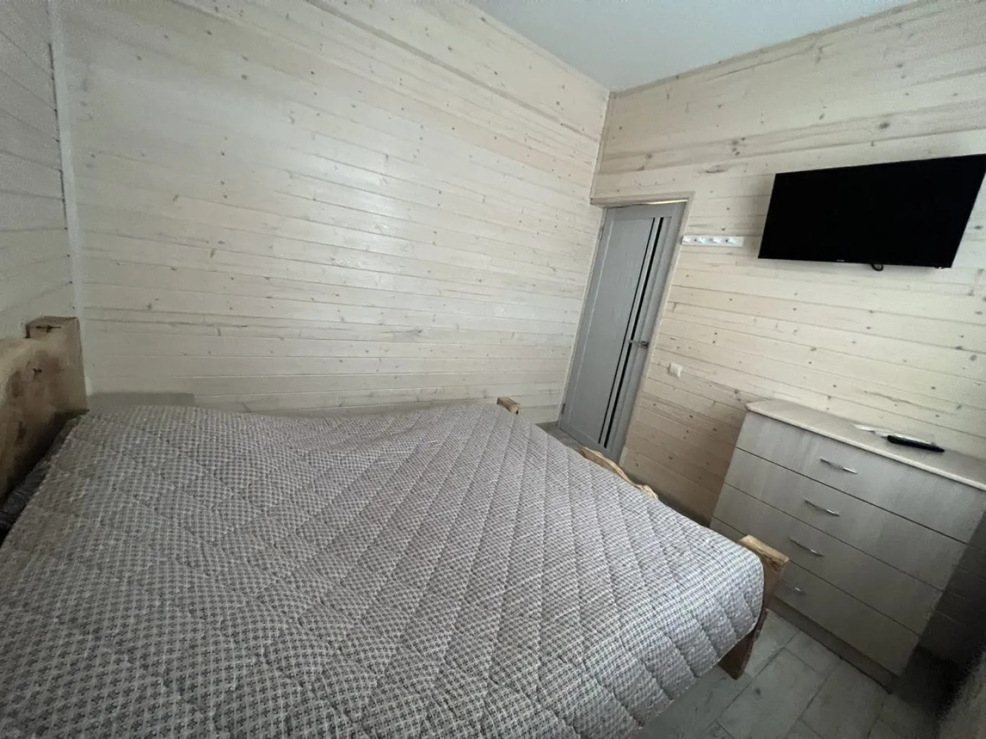 Частный дом с баней и бассейном